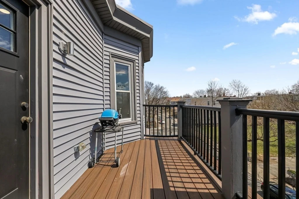 3 bed, 2 bath apartment for rent at 77 Torrey St Unit 3, Dorchester — photo 5 of 23