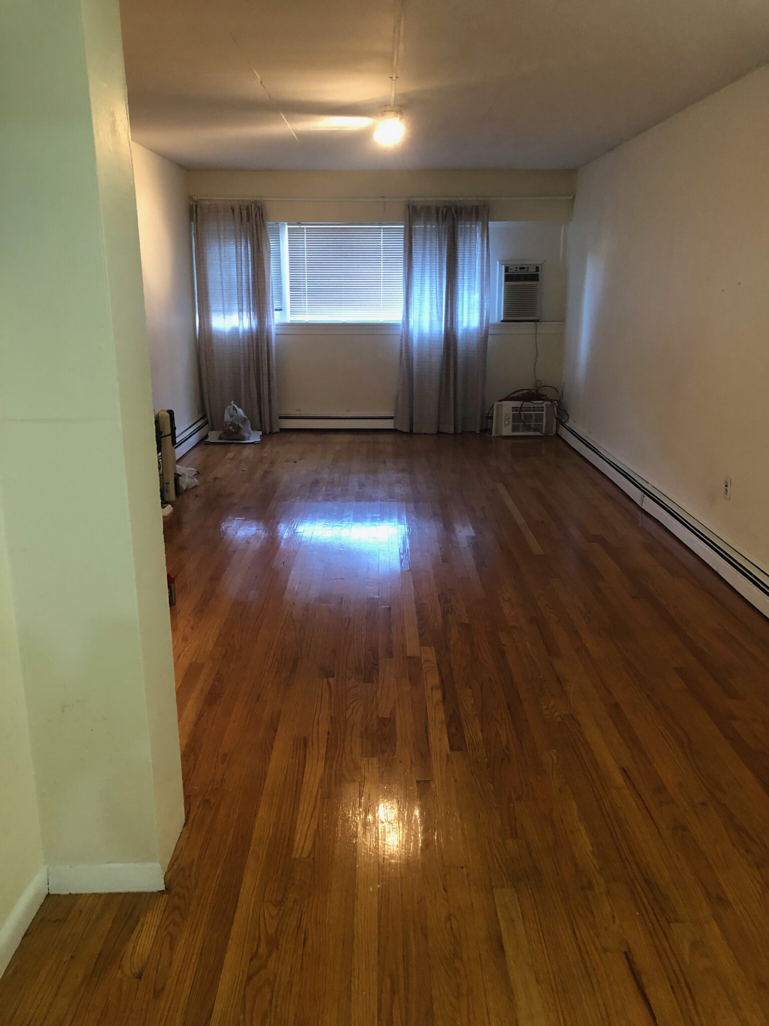 1 bed, 1 bath apartment for rent at 77 Trowbridge St Unit 11, Mid-Cambridge — photo 2 of 16