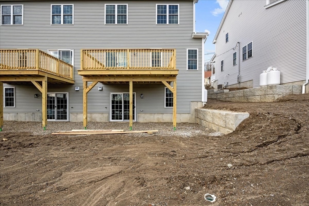 3 bed, 2 bath apartment for rent at 77 Upland St Unit -, Worcester — photo 33 of 37