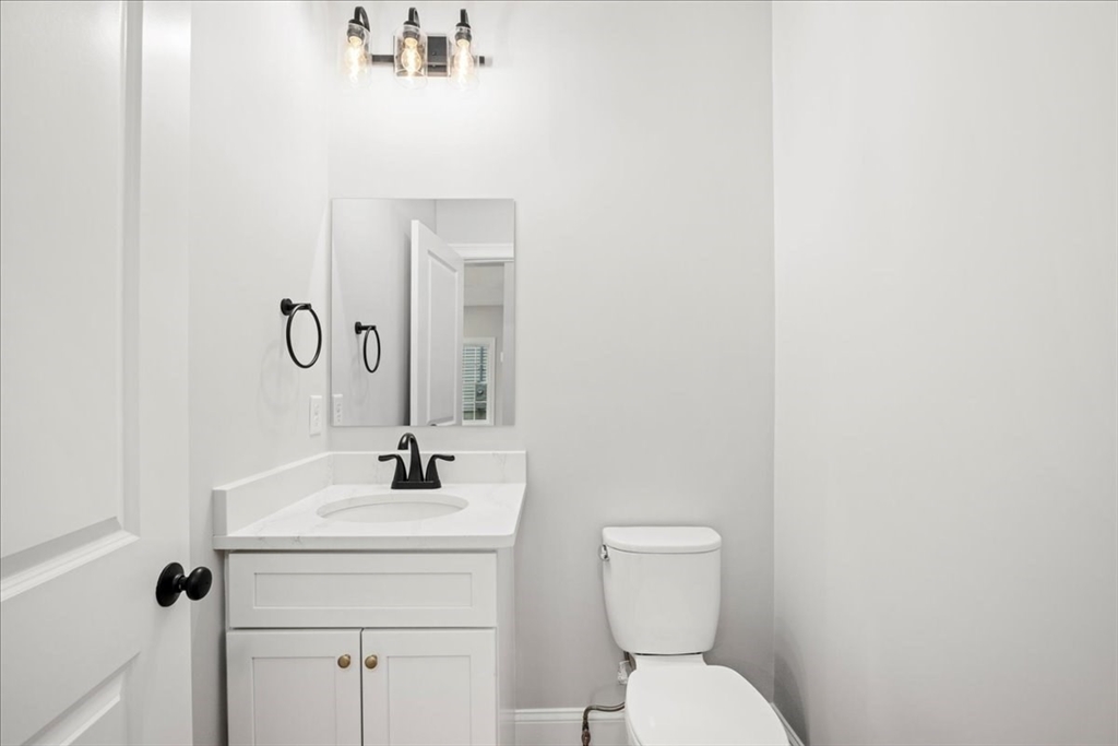 3 bed, 2 bath apartment for rent at 77 Upland St Unit -, Worcester — photo 12 of 37