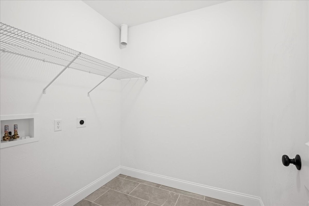 3 bed, 2 bath apartment for rent at 77 Upland St Unit -, Worcester — photo 27 of 37