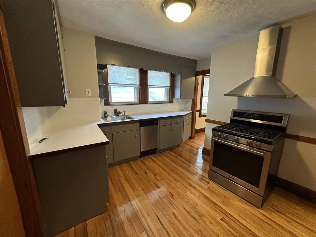 2 bed, 1 bath apartment for rent at 77 Walk Hill Unit 1, Jamaica Plain — photo 10 of 29