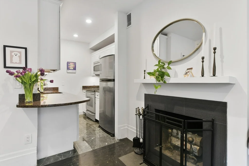 1 bed, 1 bath apartment for rent at 77 Waltham St Unit 2, South End — photo 4 of 11