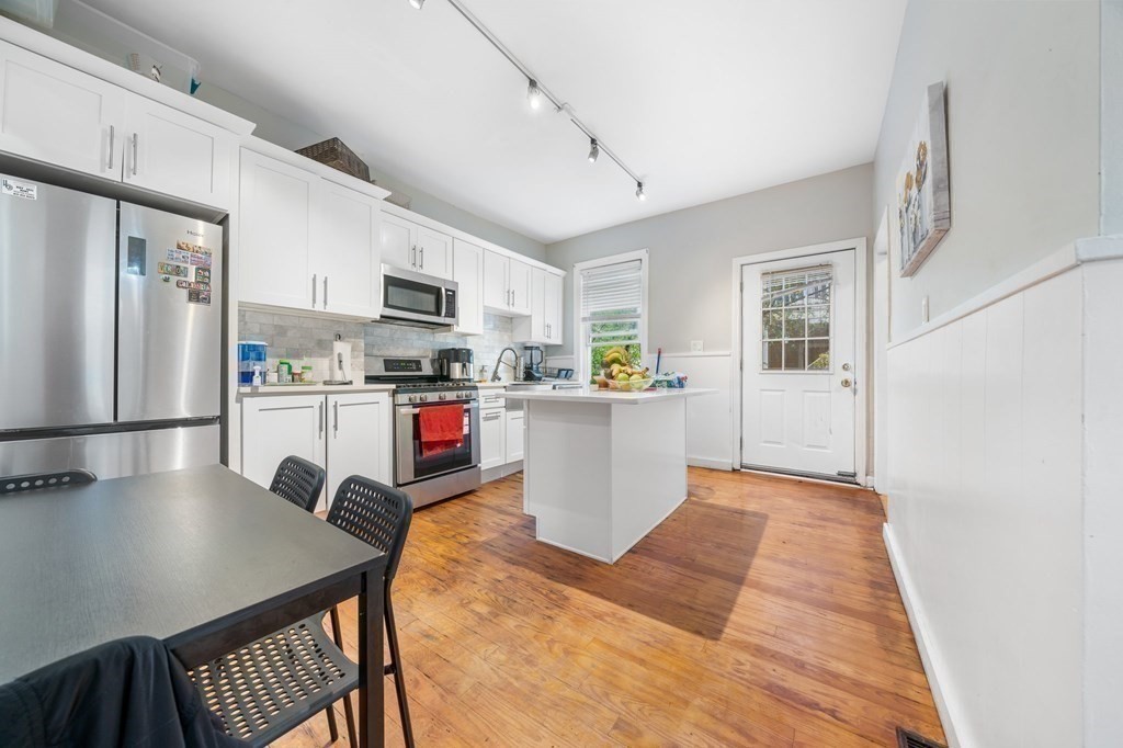 3 bed, 1 bath apartment for rent at 77 Webster St Unit 1, East Boston — photo 1 of 11