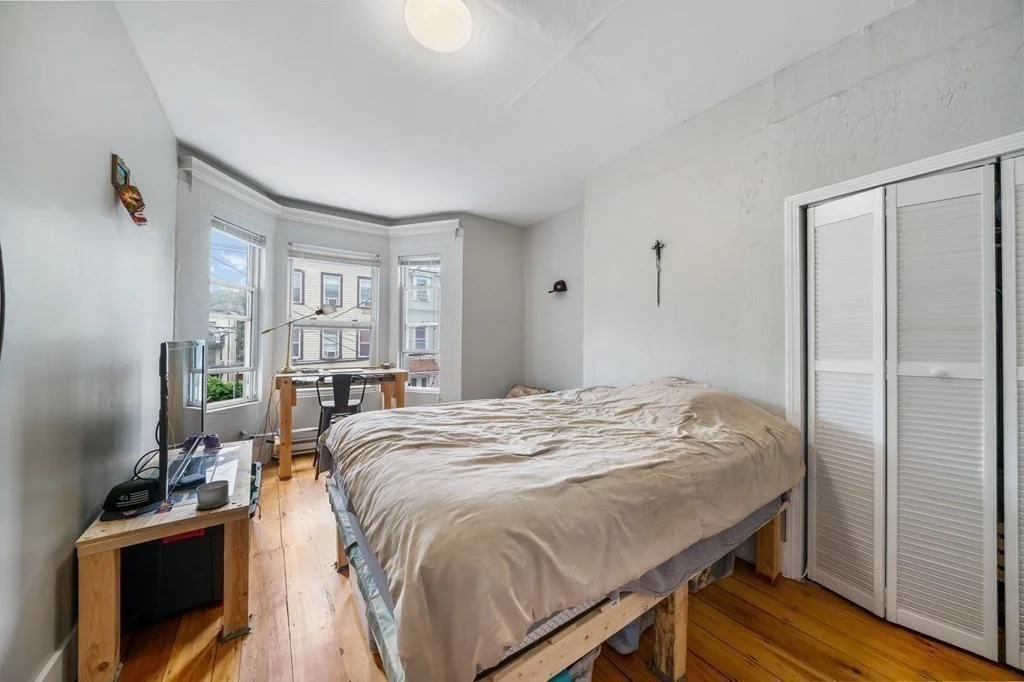 3 bed, 1 bath apartment for rent at 77 Webster St Unit 2, East Boston — photo 4 of 10