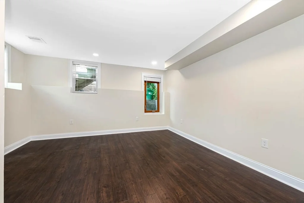 7 bed, 4+ bath apartment for rent at 77 Winchester St, Medford — photo 32 of 38