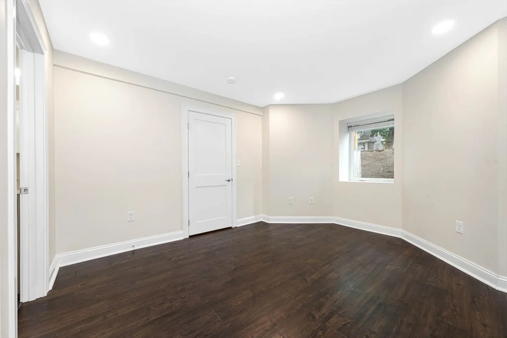 7 bed, 4+ bath apartment for rent at 77 Winchester St, Medford — photo 28 of 38