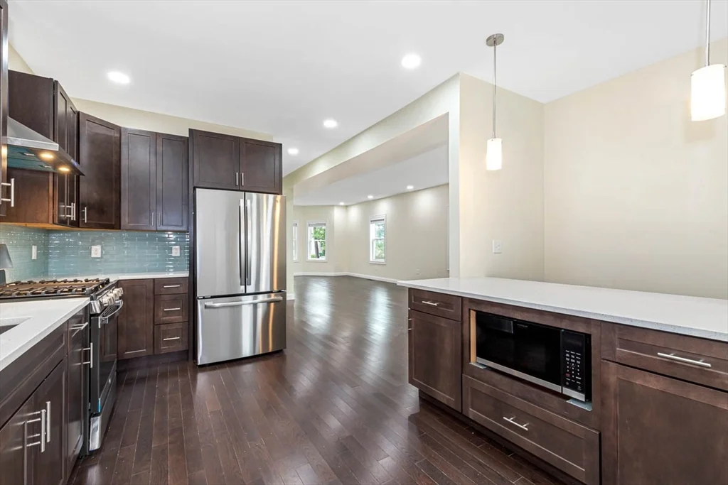 7 bed, 4+ bath apartment for rent at 77 Winchester St, Medford — photo 8 of 38