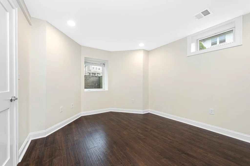 7 bed, 4+ bath apartment for rent at 77 Winchester St, Medford — photo 29 of 38