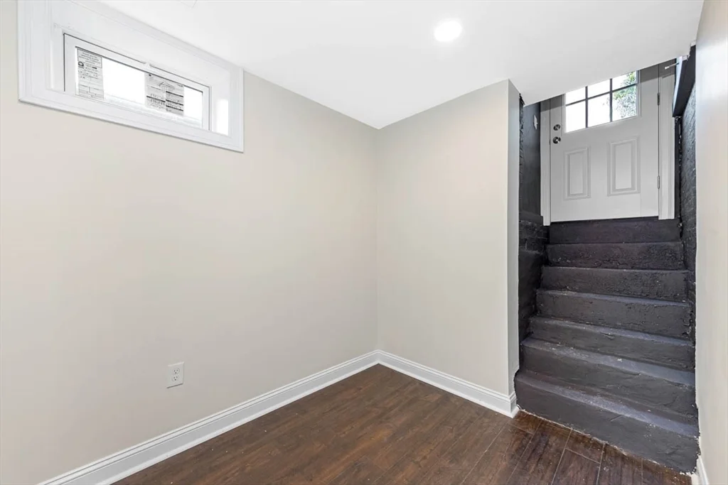 7 bed, 4+ bath apartment for rent at 77 Winchester St, Medford — photo 27 of 38