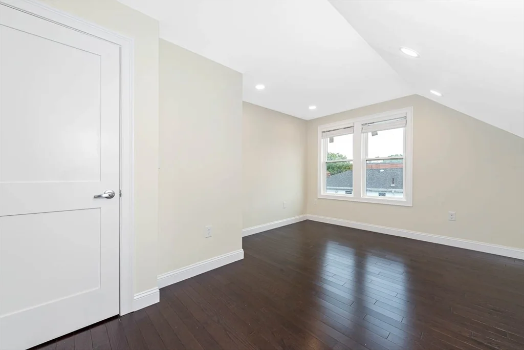 7 bed, 4+ bath apartment for rent at 77 Winchester St, Medford — photo 24 of 38