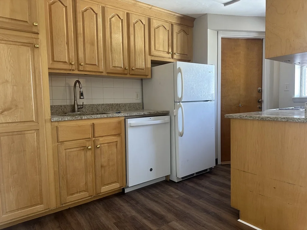 2 bed, 1 bath apartment for rent at 77 Wyman Unit G, Waban — photo 1 of 8
