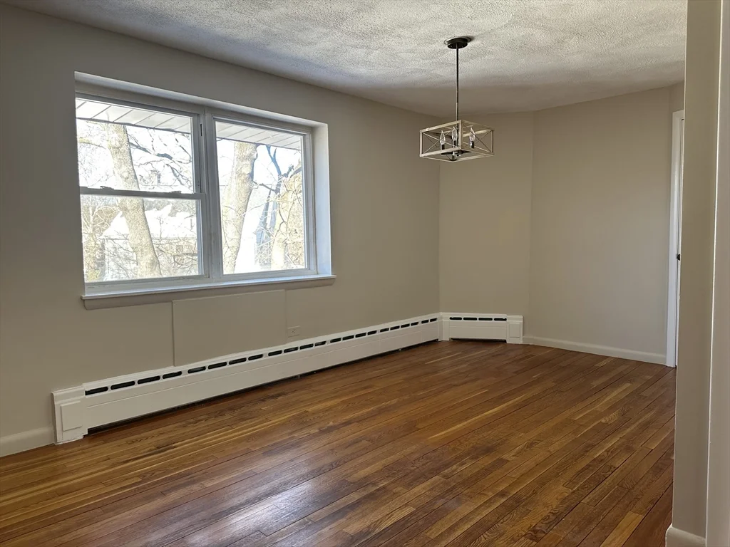 2 bed, 1 bath apartment for rent at 77 Wyman Unit G, Waban — photo 5 of 8