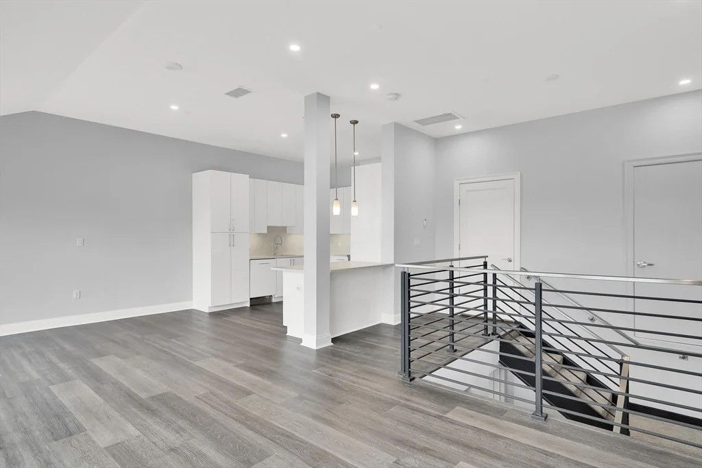 3 bed, 3 bath apartment for rent at 771-781 Harrison Unit PH-7, South End — photo 3 of 24