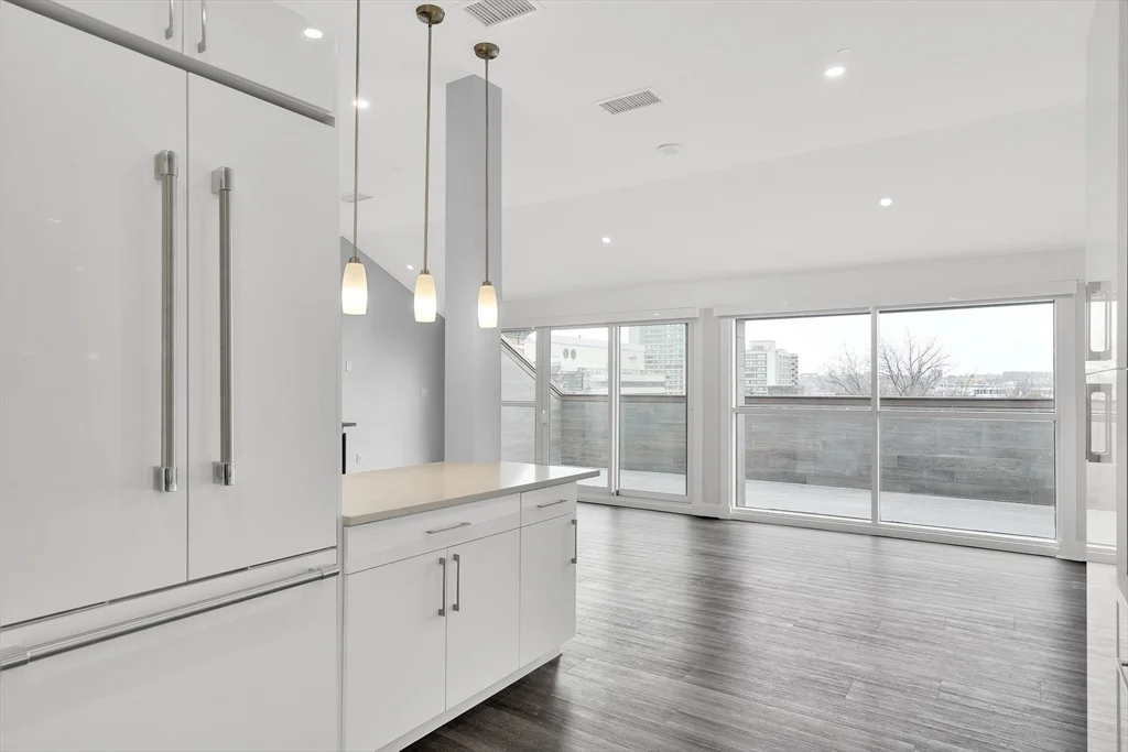 3 bed, 3 bath apartment for rent at 771-781 Harrison Unit PH-7, South End — photo 2 of 24