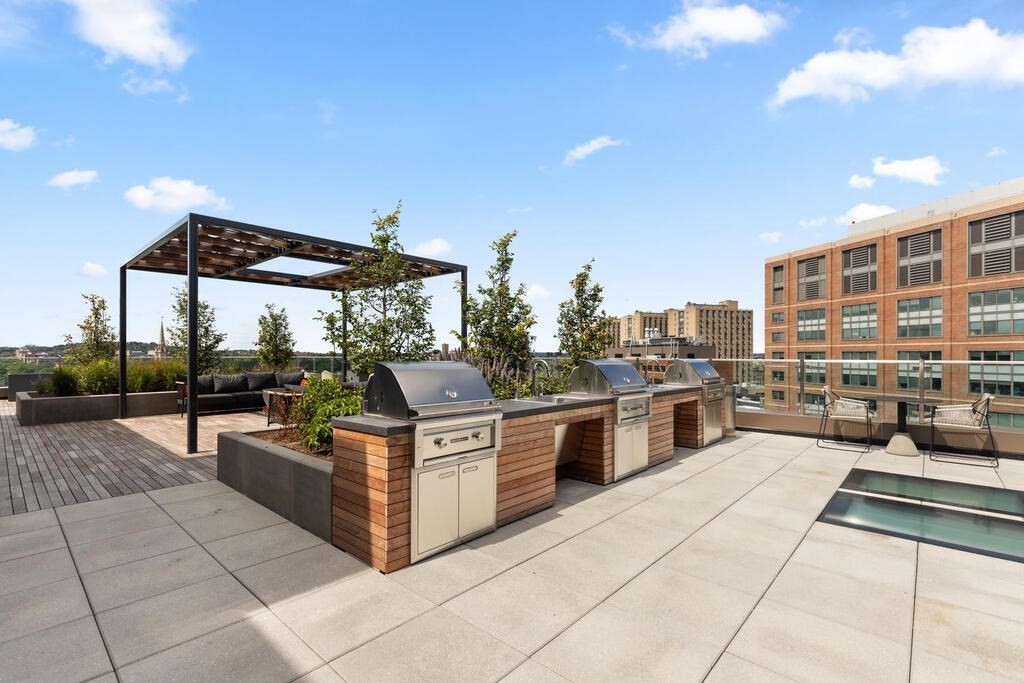 2 bed, 2 bath apartment for rent at 771 Beacon St Unit 2-1001, Fenway — photo 10 of 12