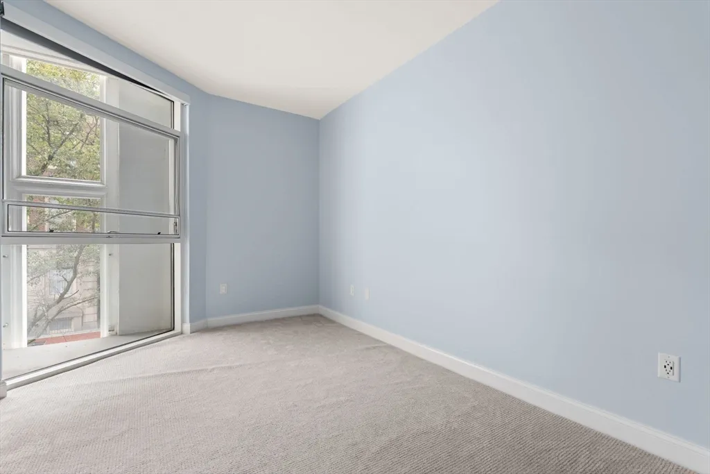 3 bed, 2 bath apartment for rent at 771 Harrison Ave Unit 206, South End — photo 11 of 22