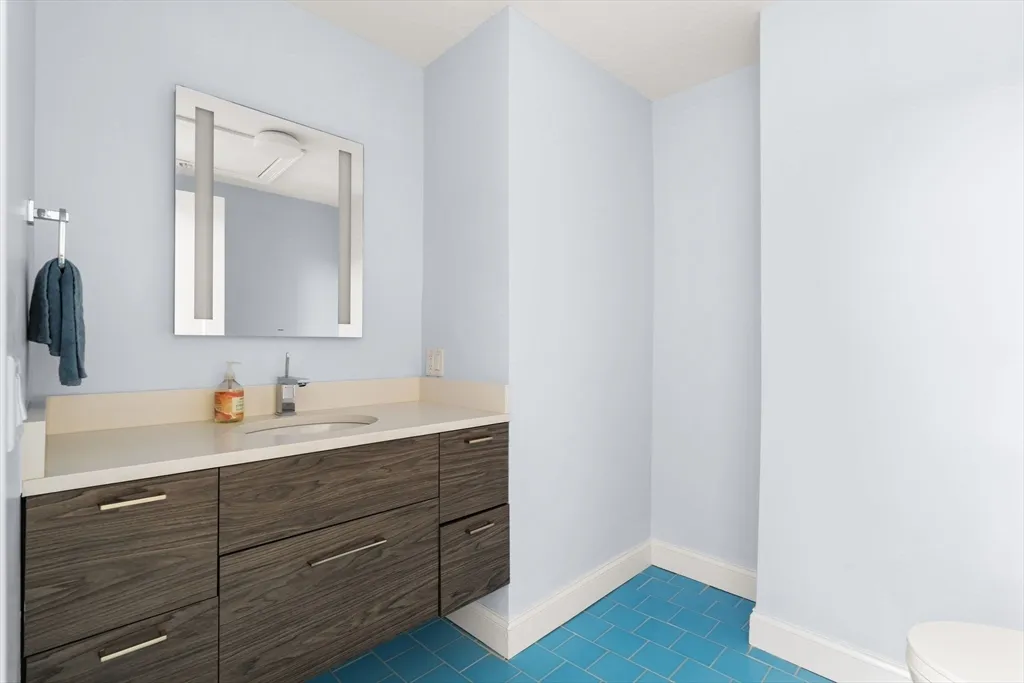 3 bed, 2 bath apartment for rent at 771 Harrison Ave Unit 206, South End — photo 14 of 22