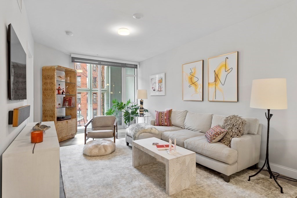 1 bed, 1 bath apartment for rent at 771 Harrison Ave Unit 208, South End — photo 3 of 11