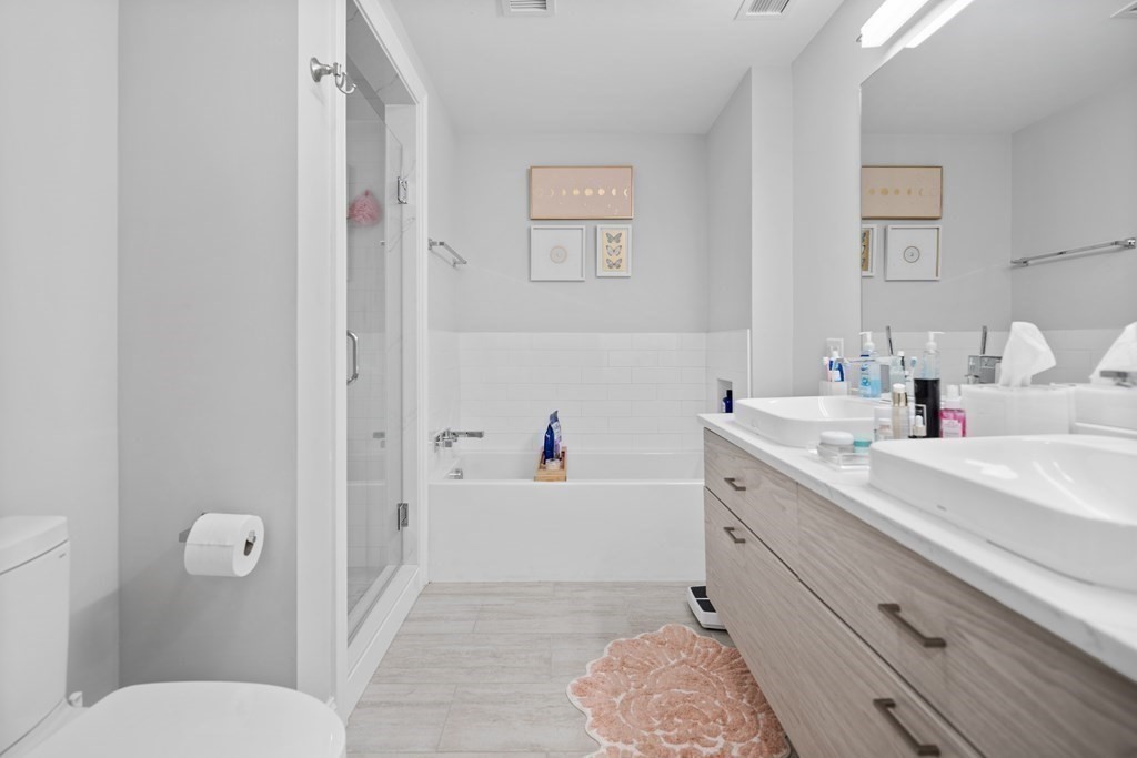 1 bed, 1 bath apartment for rent at 771 Harrison Ave Unit 208, South End — photo 8 of 11