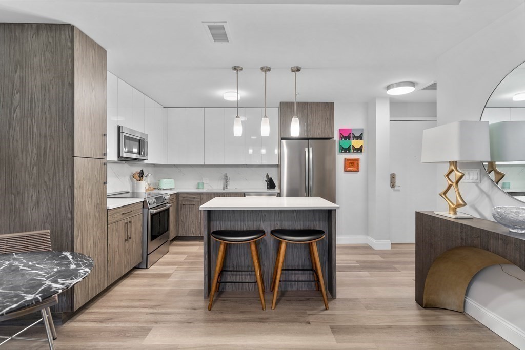 1 bed, 1 bath apartment for rent at 771 Harrison Ave Unit 208, South End — photo 1 of 11