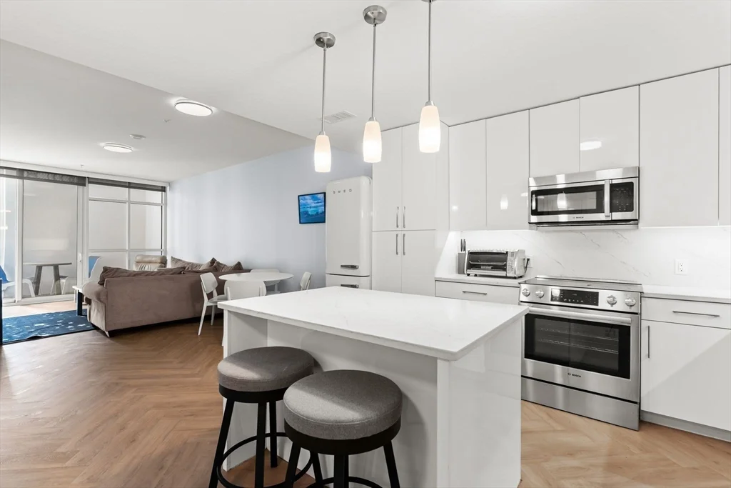 3 bed, 2 bath apartment for rent at 771 Harrison Ave Unit 2F, South End — photo 3 of 16