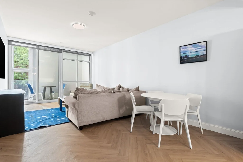 3 bed, 2 bath apartment for rent at 771 Harrison Ave Unit 2F, South End — photo 4 of 16