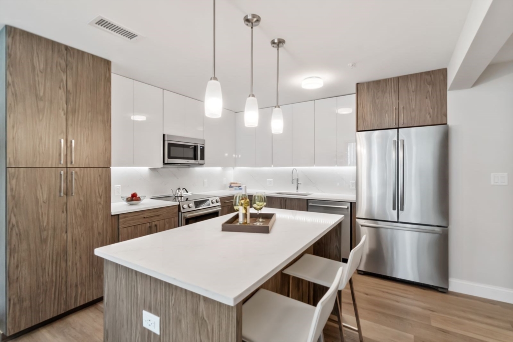 1 bed, 1 bath apartment for rent at 771 Harrison Ave Unit 2G, South End — photo 4 of 27