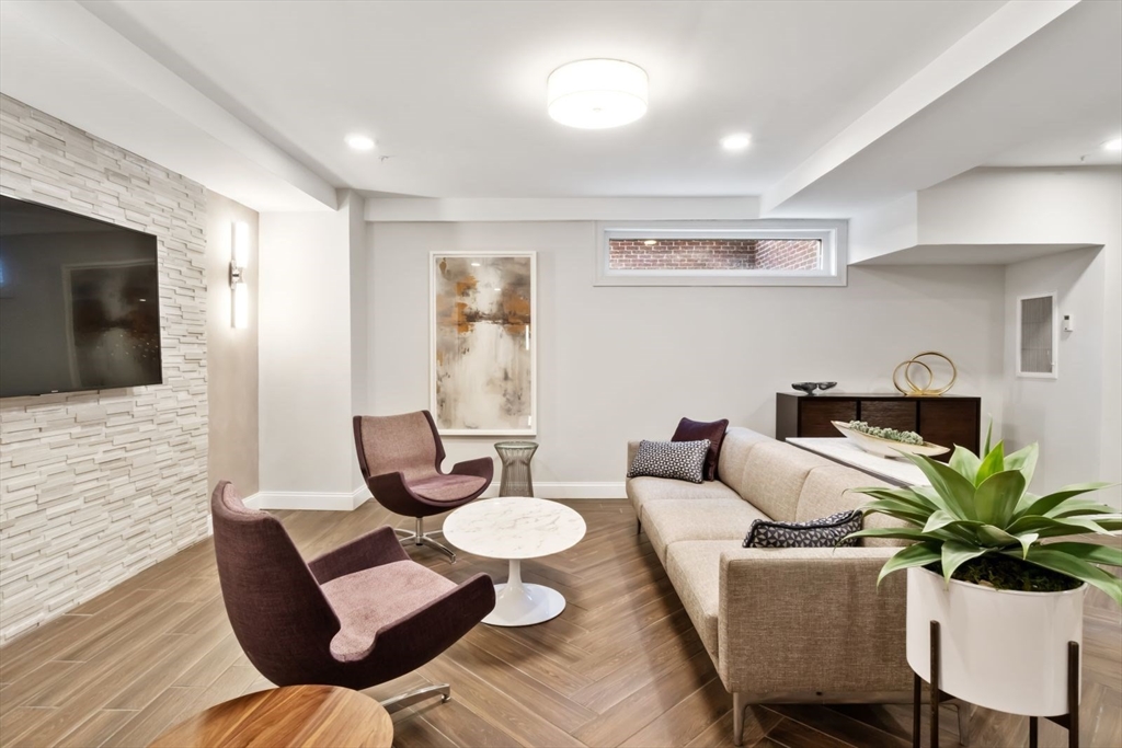 1 bed, 1 bath apartment for rent at 771 Harrison Ave Unit 2G, South End — photo 19 of 27