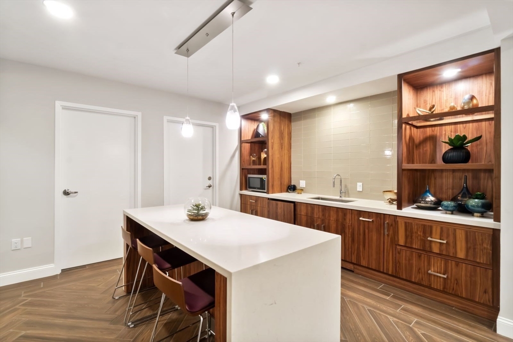 1 bed, 1 bath apartment for rent at 771 Harrison Ave Unit 2G, South End — photo 18 of 27