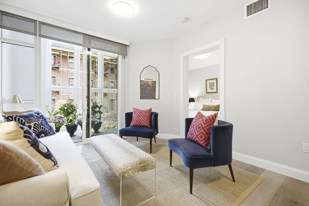 1 bed, 1 bath apartment for rent at 771 Harrison Ave Unit 303, South End — photo 3 of 28