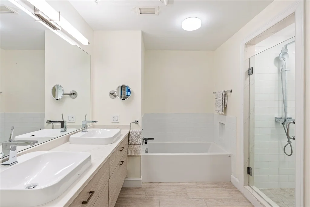 2 bed, 2 bath apartment for rent at 771 Harrison Ave Unit 304, South End — photo 13 of 23