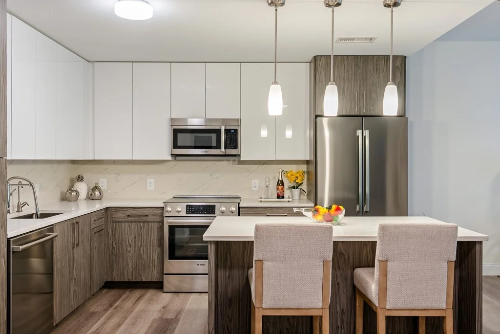2 bed, 2 bath apartment for rent at 771 Harrison Ave Unit 304, South End — photo 3 of 23