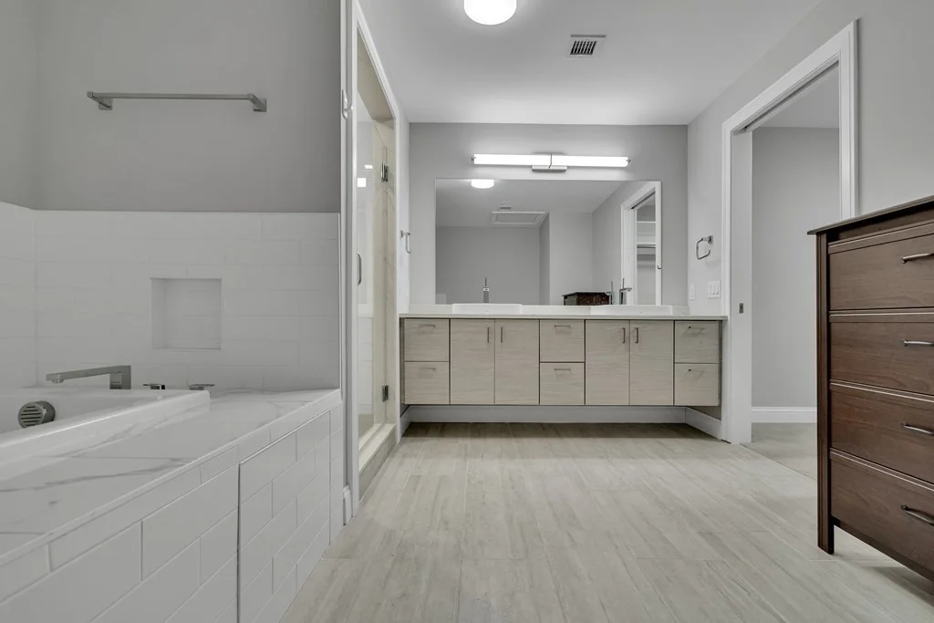2 bed, 2 bath apartment for rent at 771 Harrison Ave Unit 305, South End — photo 18 of 28