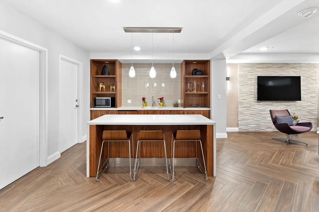 1 bed, 1 bath apartment for rent at 771 Harrison Ave Unit 309, South End — photo 35 of 40