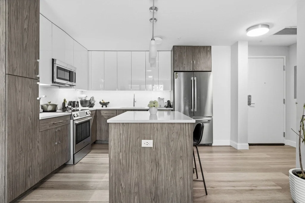1 bed, 1 bath apartment for rent at 771 Harrison Ave Unit 309, South End — photo 6 of 40