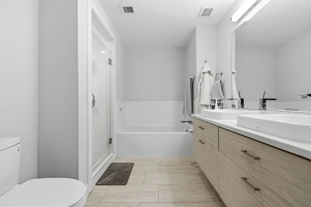 1 bed, 1 bath apartment for rent at 771 Harrison Ave Unit 309, South End — photo 23 of 40