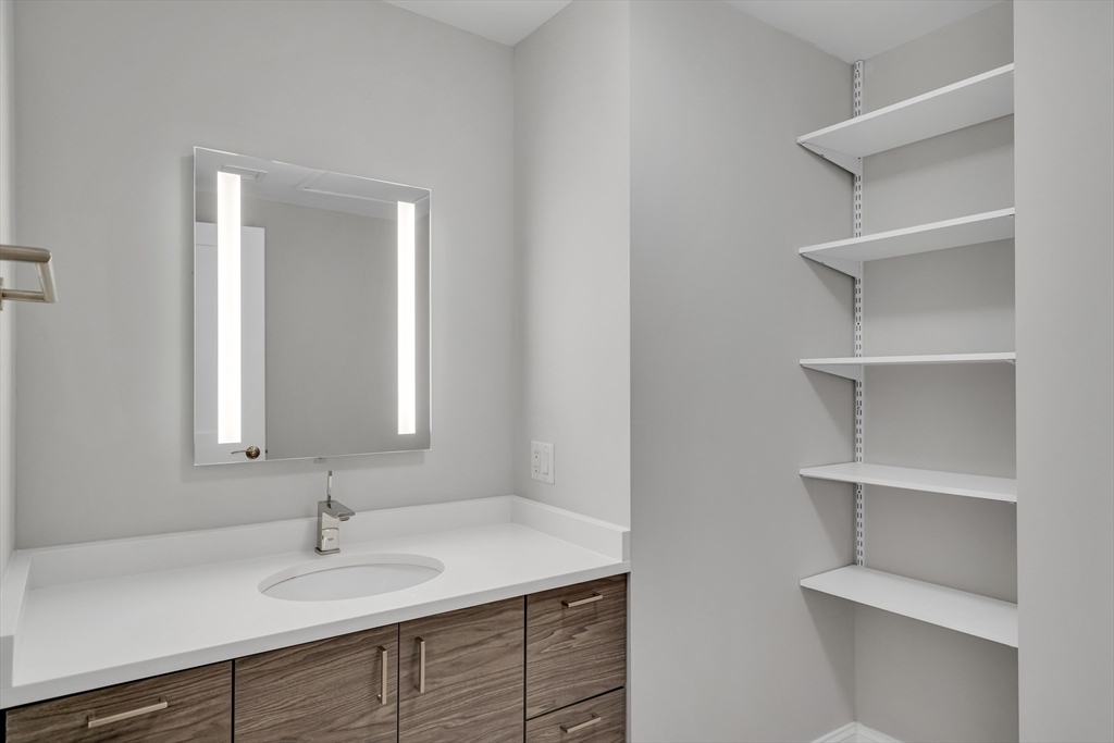 3 bed, 2 bath apartment for rent at 771 Harrison Ave Unit 406, South End — photo 24 of 29