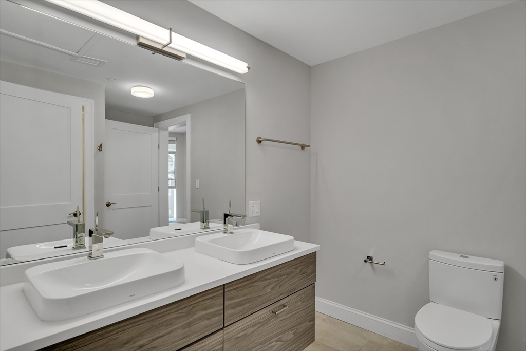 3 bed, 2 bath apartment for rent at 771 Harrison Ave Unit 406, South End — photo 13 of 29