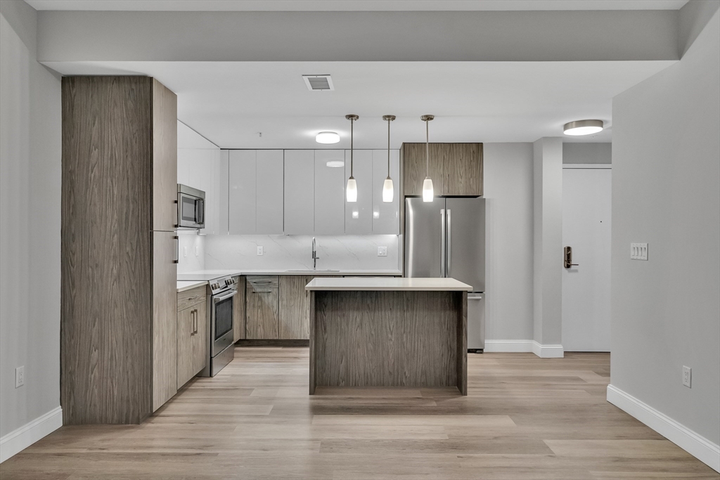 2 bed, 2 bath apartment for rent at 771 Harrison Ave Unit G6, South End — photo 3 of 27