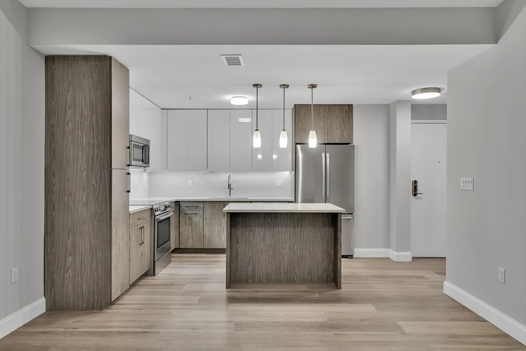 1 bed, 1 bath apartment for rent at 771 Harrison Ave Unit G8, South End — photo 3 of 23