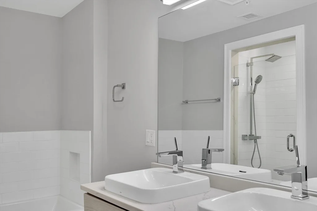 1 bed, 1 bath apartment for rent at 771 Harrison Ave Unit G8, South End — photo 10 of 23