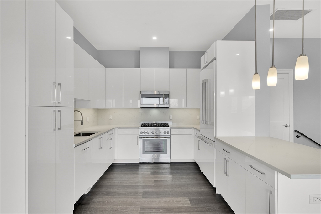3 bed, 3 bath apartment for rent at 771 Harrison Ave Unit PH-5, South End — photo 10 of 24