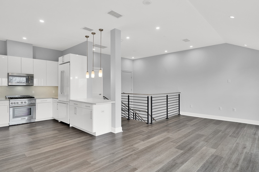 3 bed, 3 bath apartment for rent at 771 Harrison Ave Unit PH-6, South End — photo 4 of 24