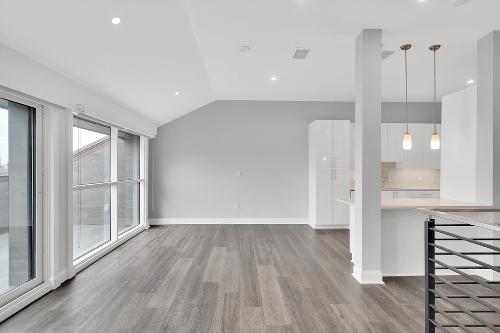3 bed, 3 bath apartment for rent at 771 Harrison Ave Unit PH-6, South End — photo 5 of 24
