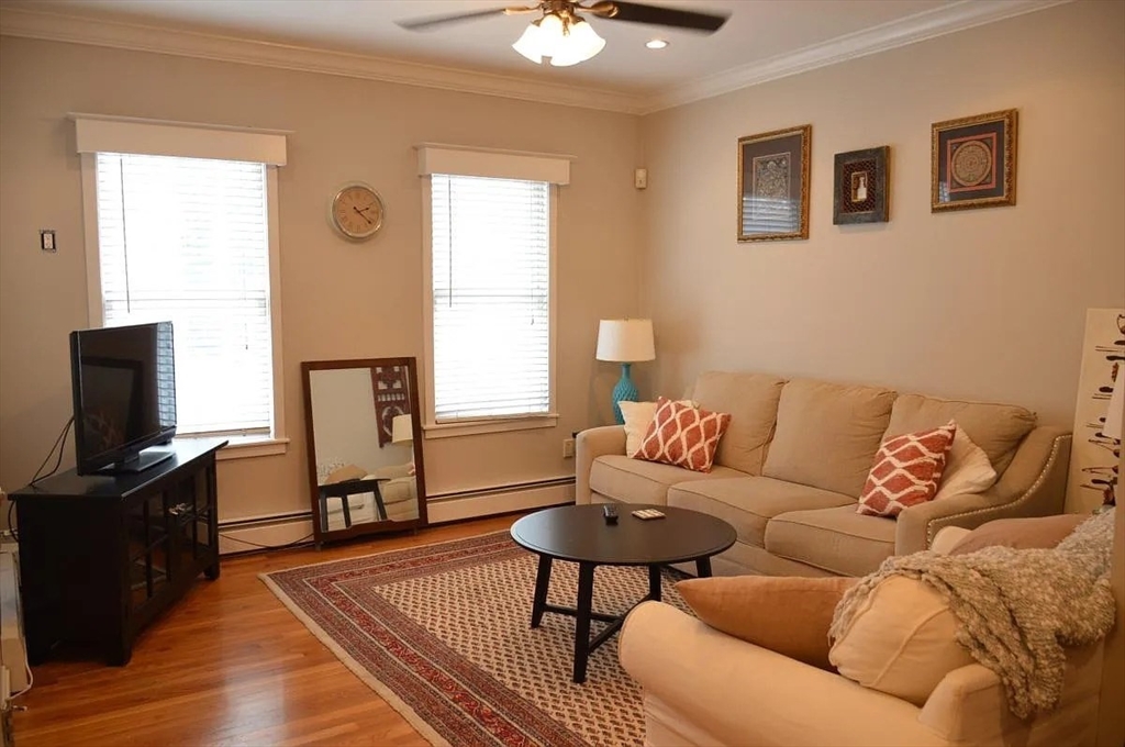 3 bed, 2 bath apartment for rent at 772 East 7th St Unit 1, South Boston — photo 1 of 5