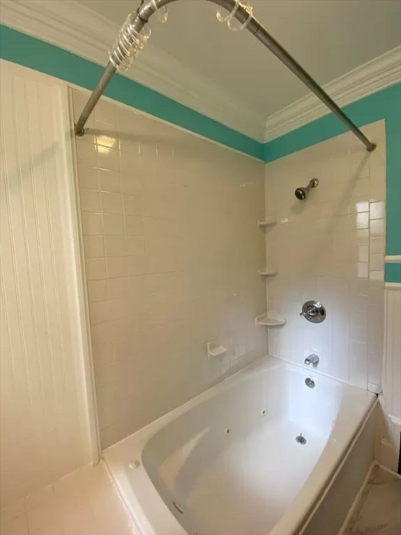 3 bed, 1 bath apartment for rent at 773 Columbia Rd Unit 1, Boston — photo 11 of 35