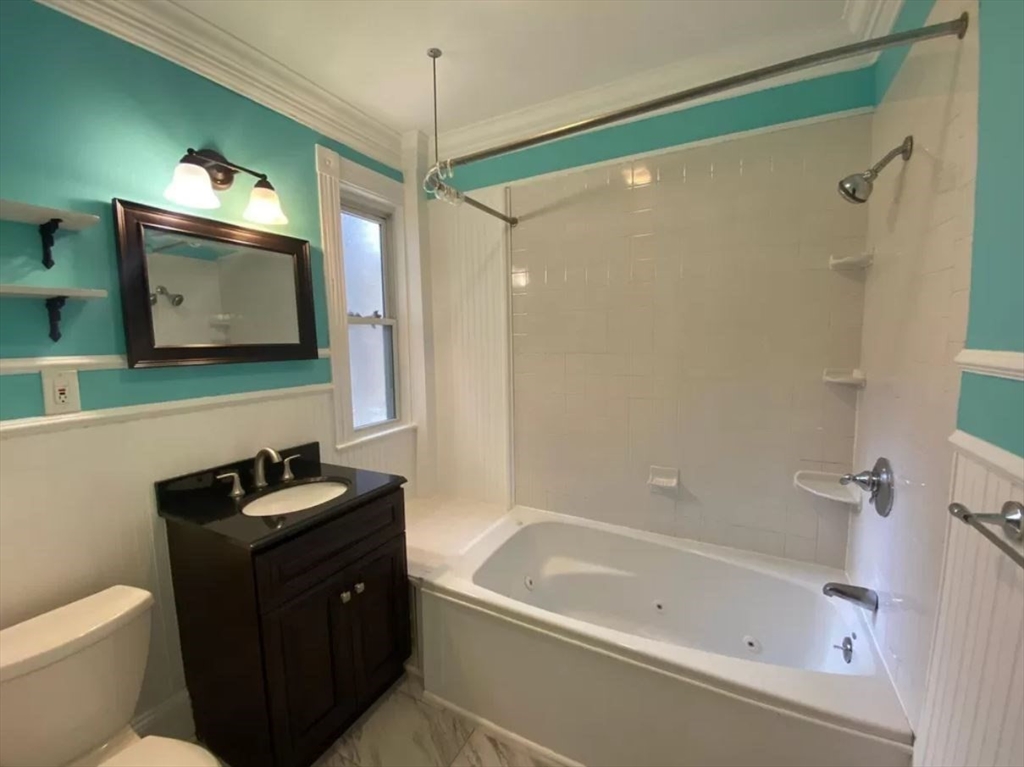 3 bed, 1 bath apartment for rent at 773 Columbia Rd Unit 1, Boston — photo 12 of 35