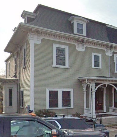 2 bed, 1.5 bath apartment for rent at 773 Broadway Unit 1, South Boston