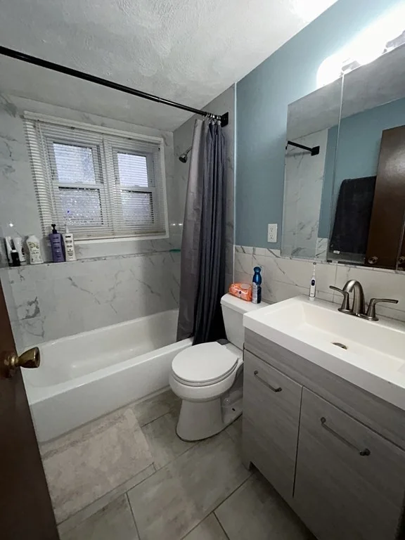 1 bed, 1 bath apartment for rent at 775 Lagrange St Unit 2, Boston — photo 7 of 8